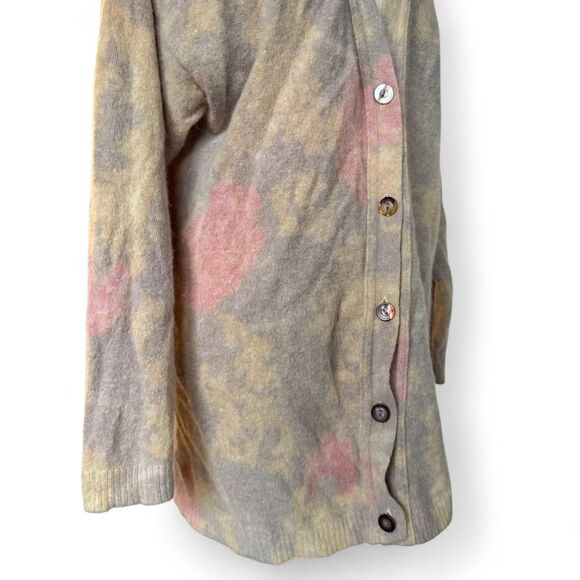 Gabriella T lightweight pastel floral angora wool blend cardigan, Size L - Picture 3 of 6